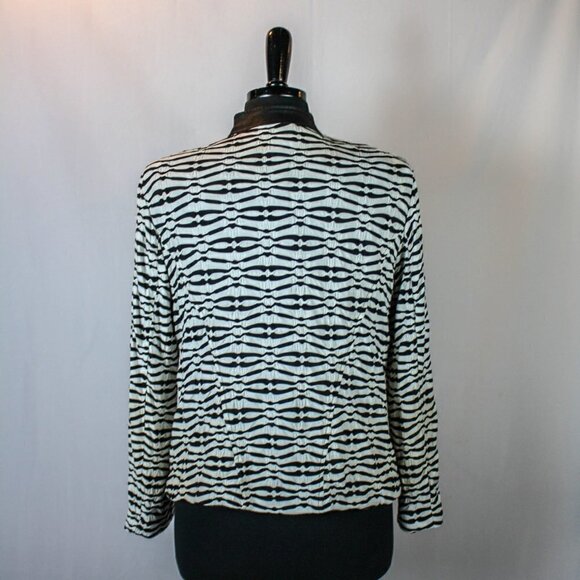 Chico's Light Jacket Top Black White Strip… - Picture 4 of 6